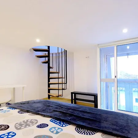 Downtown Prestige Loft Апартаменты *